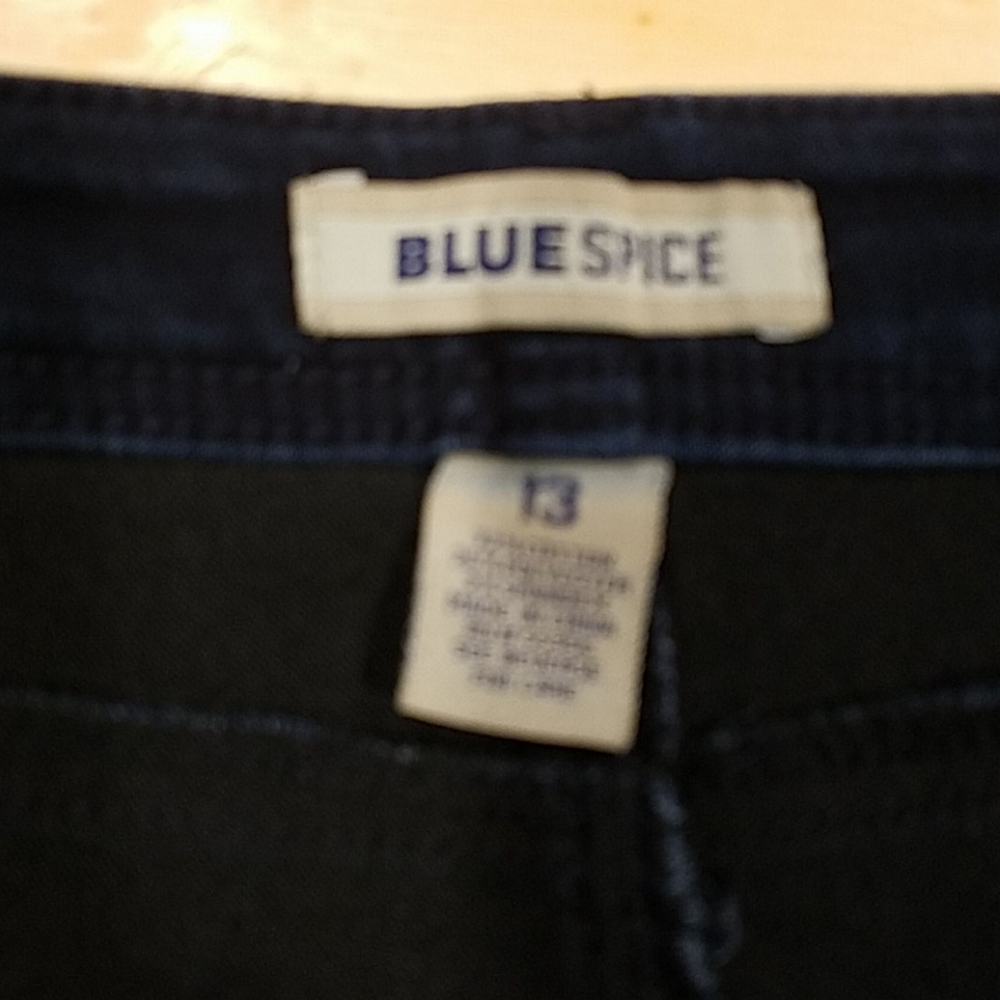 Jeans - Picture 3 of 4
